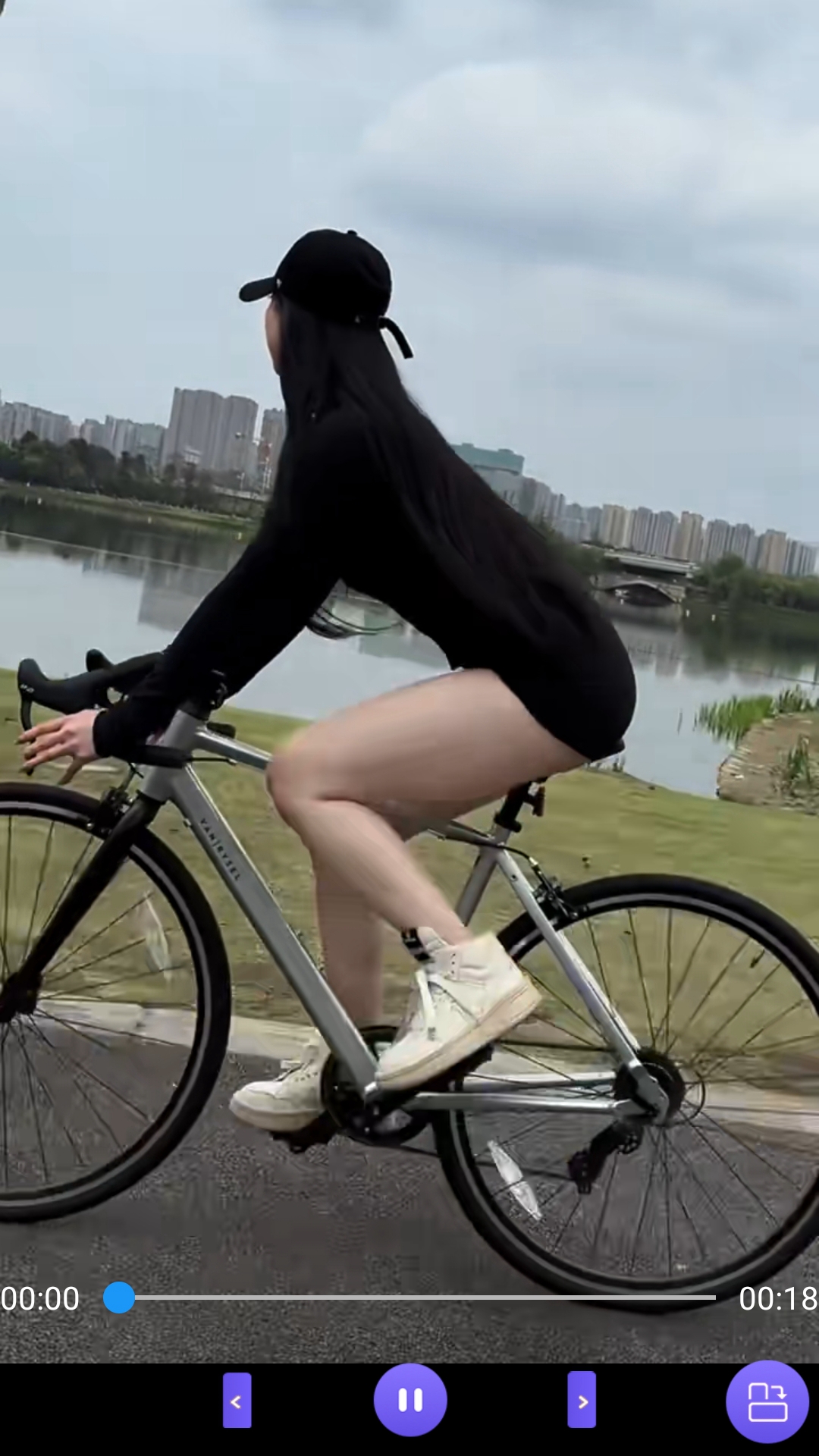 《卑微的爱》截图